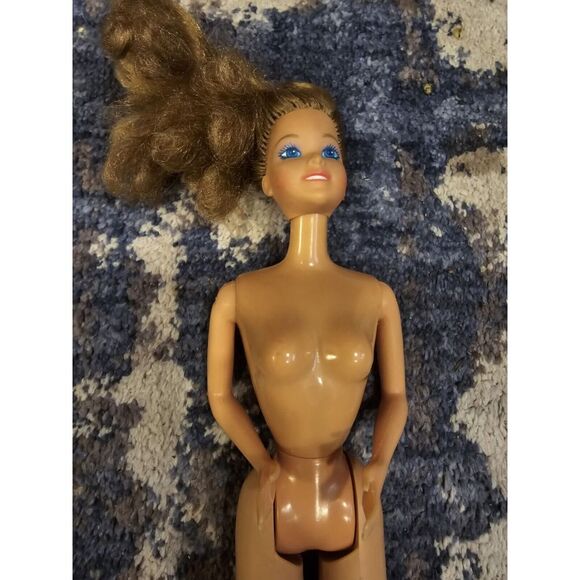 Vintage 1966  Mattel Twist And Turn Bendable Leg‎ Blonde Barbie Doll Blue Eyes - Picture 2 of 7